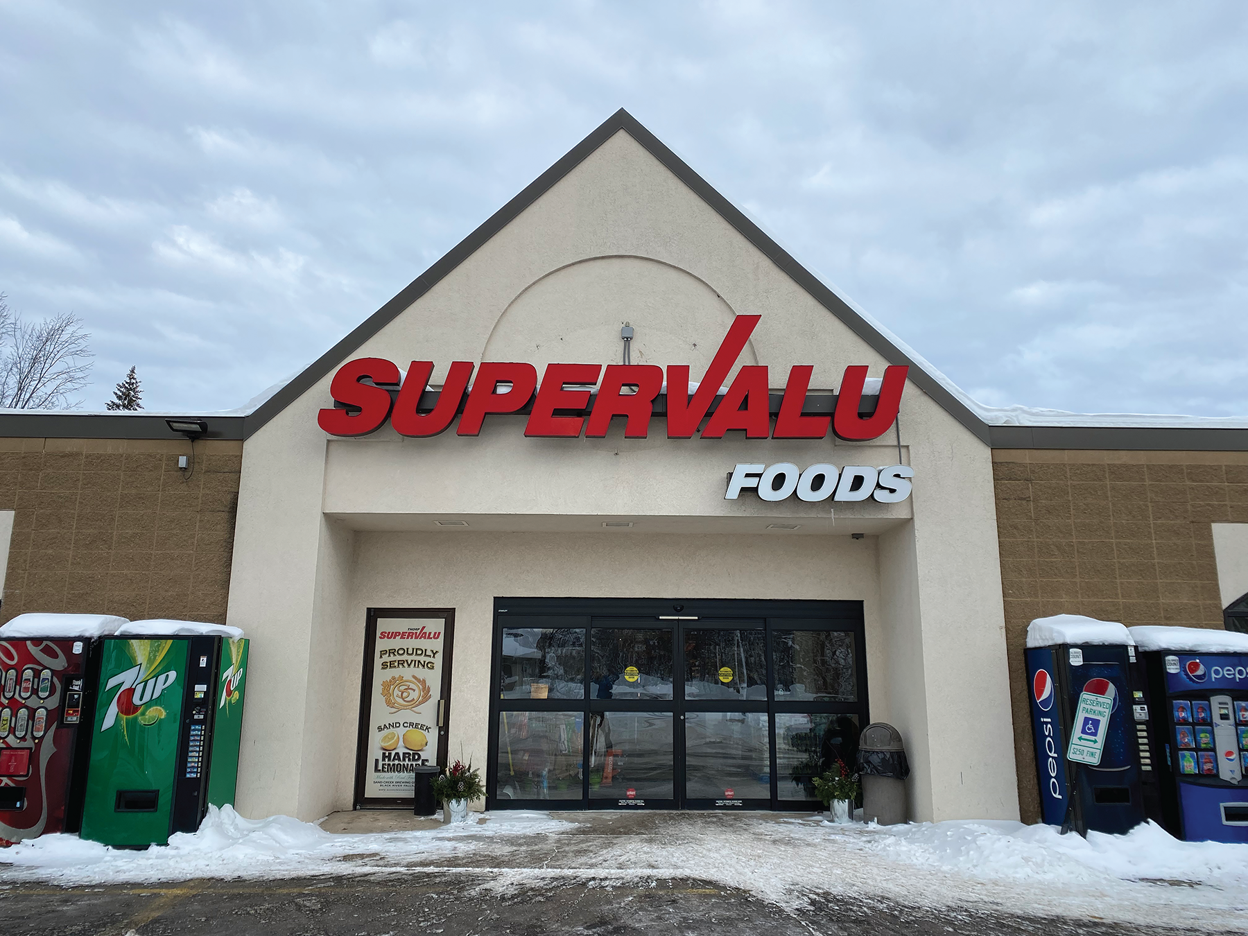 Thorp SuperValu Storefront